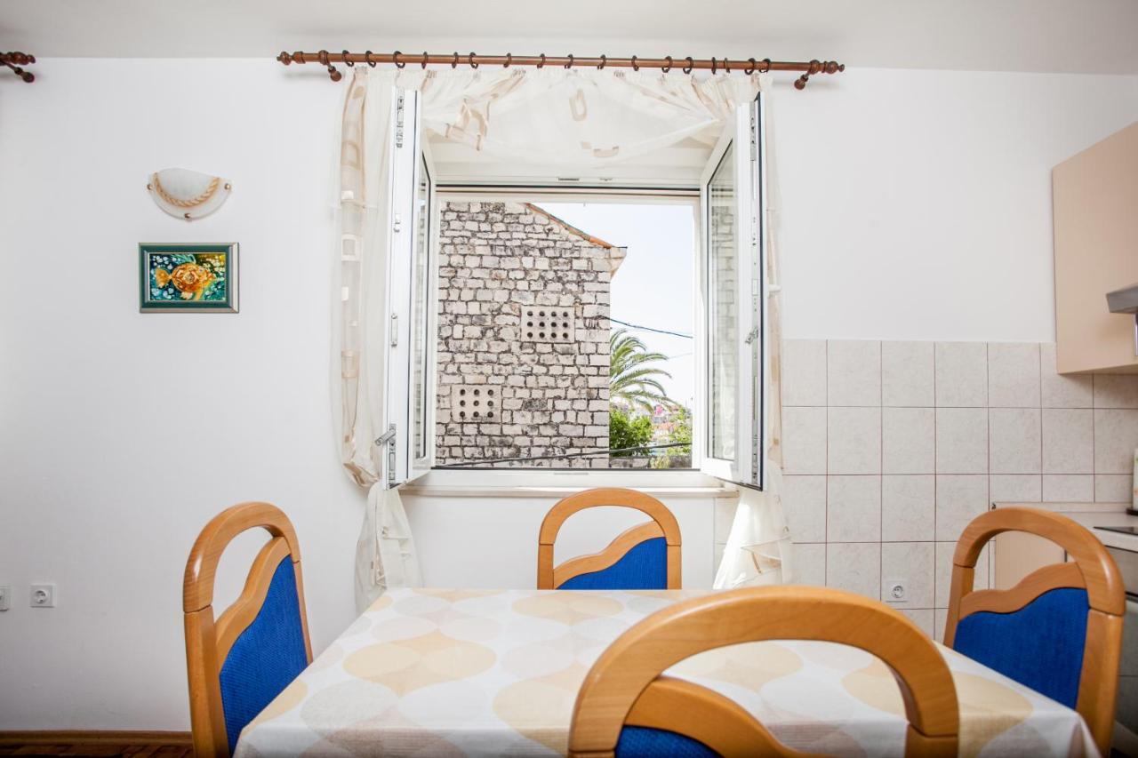 Apartments Ivomar Трогир Экстерьер фото